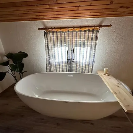 Hotell Kayakoey Kiryaman